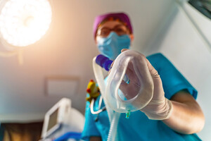 Проблема с нехваткой кислорода в больницах решена — глава Минздрава