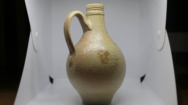 Бутылку использовал кто-то, кто верил, что его прокляли