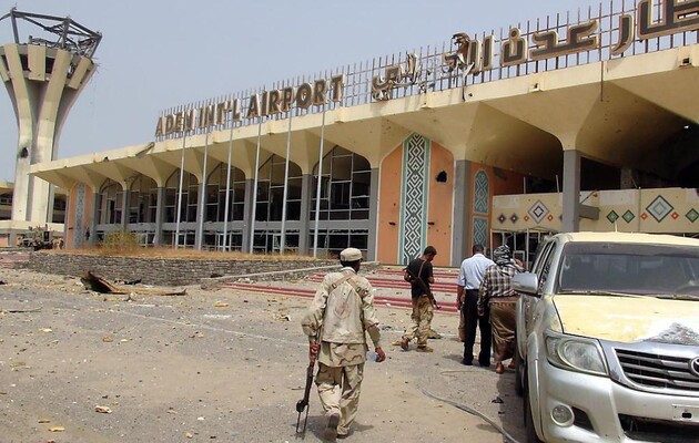 Вибух біля аеропорту в Ємені: 12 осіб загинули