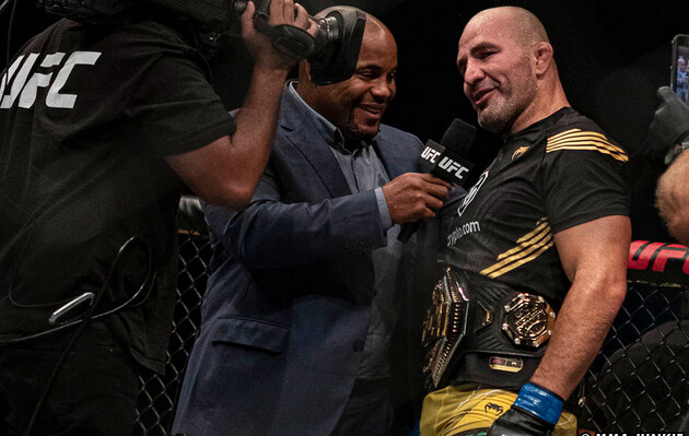 Гловер Тейшейра победил действующего чемпиона