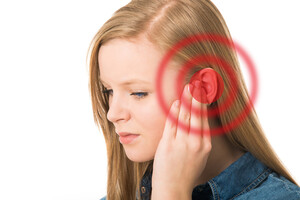COVID-19 може інфікувати внутрішнє вухо та спричинити проблеми з рівновагою – дослідження