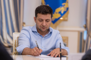 Зеленский подписал четыре указа о введении в действие санкций СНБО