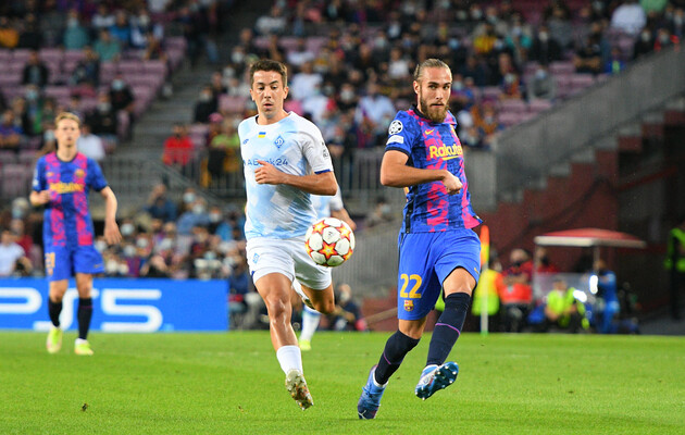 "Барселона" добыла трудную победу