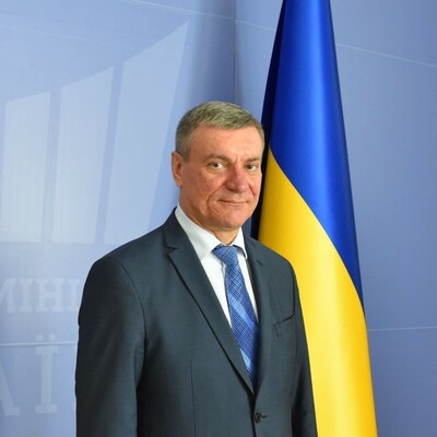 Рада приняла отставку главы Минстратегпрома Урусского