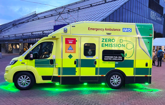 Ноль выбросов: в Британии создали машину скорой помощи на водороде