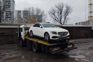 Харківська виконавча служба конфіскувала автомобіль у громадянина Нігерії через несплачені штрафи ПДР