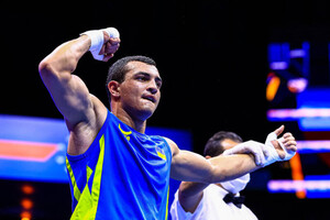 Украинский боксер Захареев вышел в финал чемпионат мира
