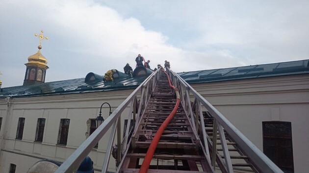 Полиция открыла дело из-за препятствования работе журналиста во время пожара в Киево-Печерской Лавре