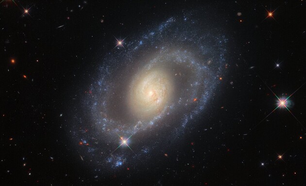 «Хаббл» передав на Землю знімок спіральної галактики з сузір'я Діви