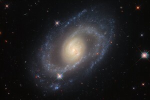 «Хаббл» передал на Землю снимок спиральной галактики из созвездия Девы