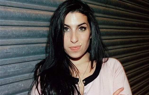 Речі Емі Вайнгаус продали на аукціоні