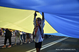 Более 80% молодежи родным считают украинский язык — соцопрос