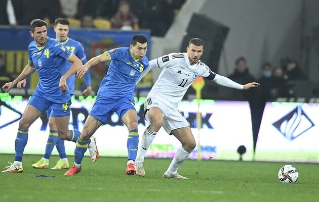 Звездный футболист Боснии и Герцеговины травмировался перед матчем с Украиной