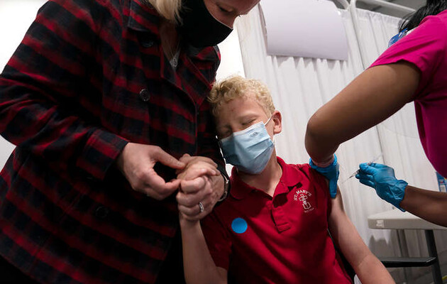 Moderna просить дозволу на вакцинацію шестирічних дітей