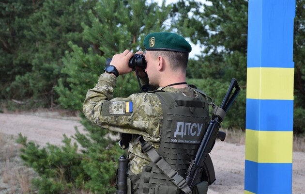 Украина усиливает защиту границы от нелегалов из Беларуси