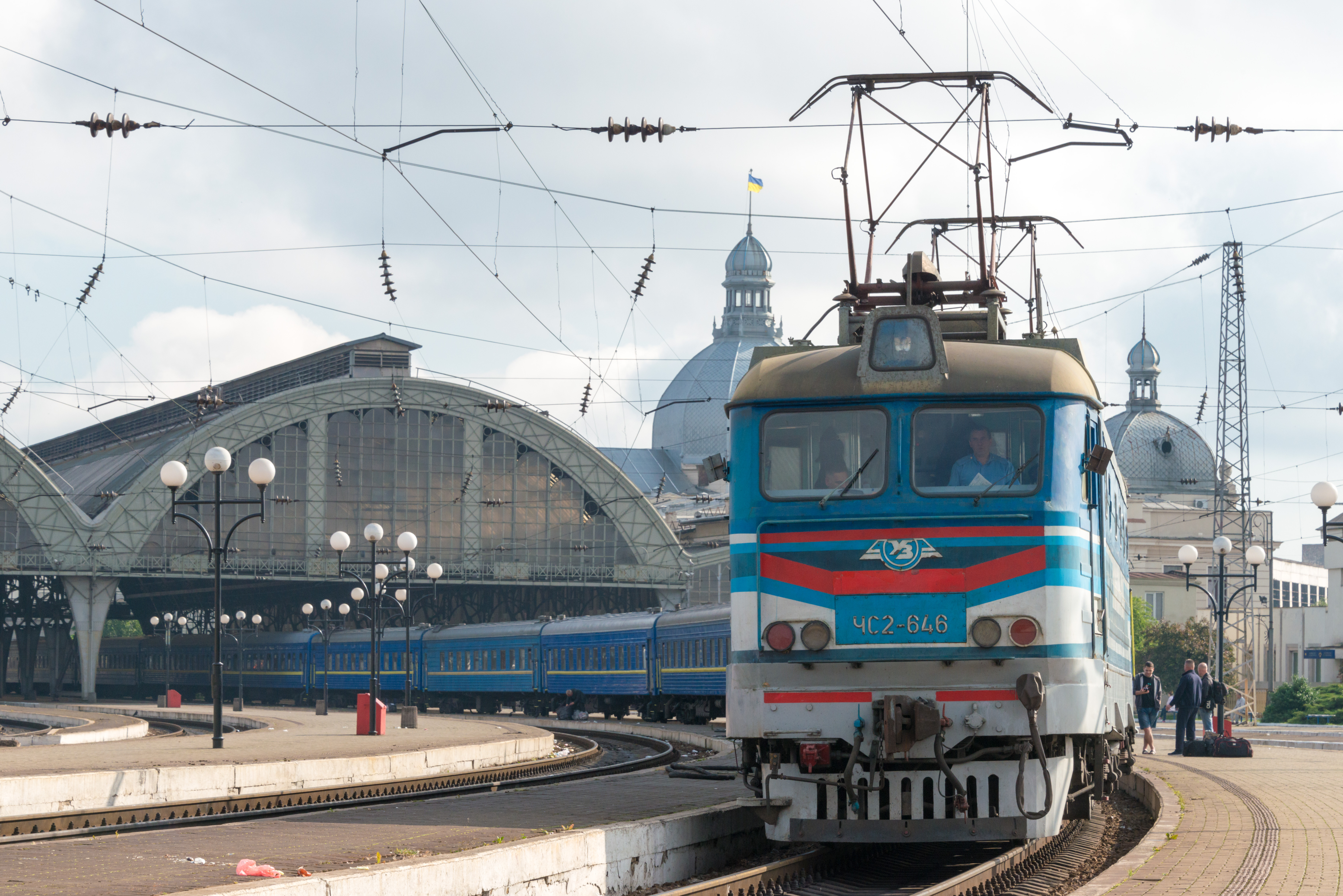 В Украине в течение двух дней поезда могут курсировать с опозданием – список