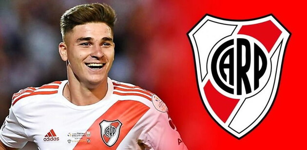 Альварес має досвід виступів за збірну Арегнтини.