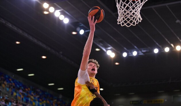 Пустовий виступає за "Гран Канарію"