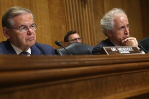 Демократи в Сенаті США пропонують нищівні санкції у разі вторгнення Росії в Україну