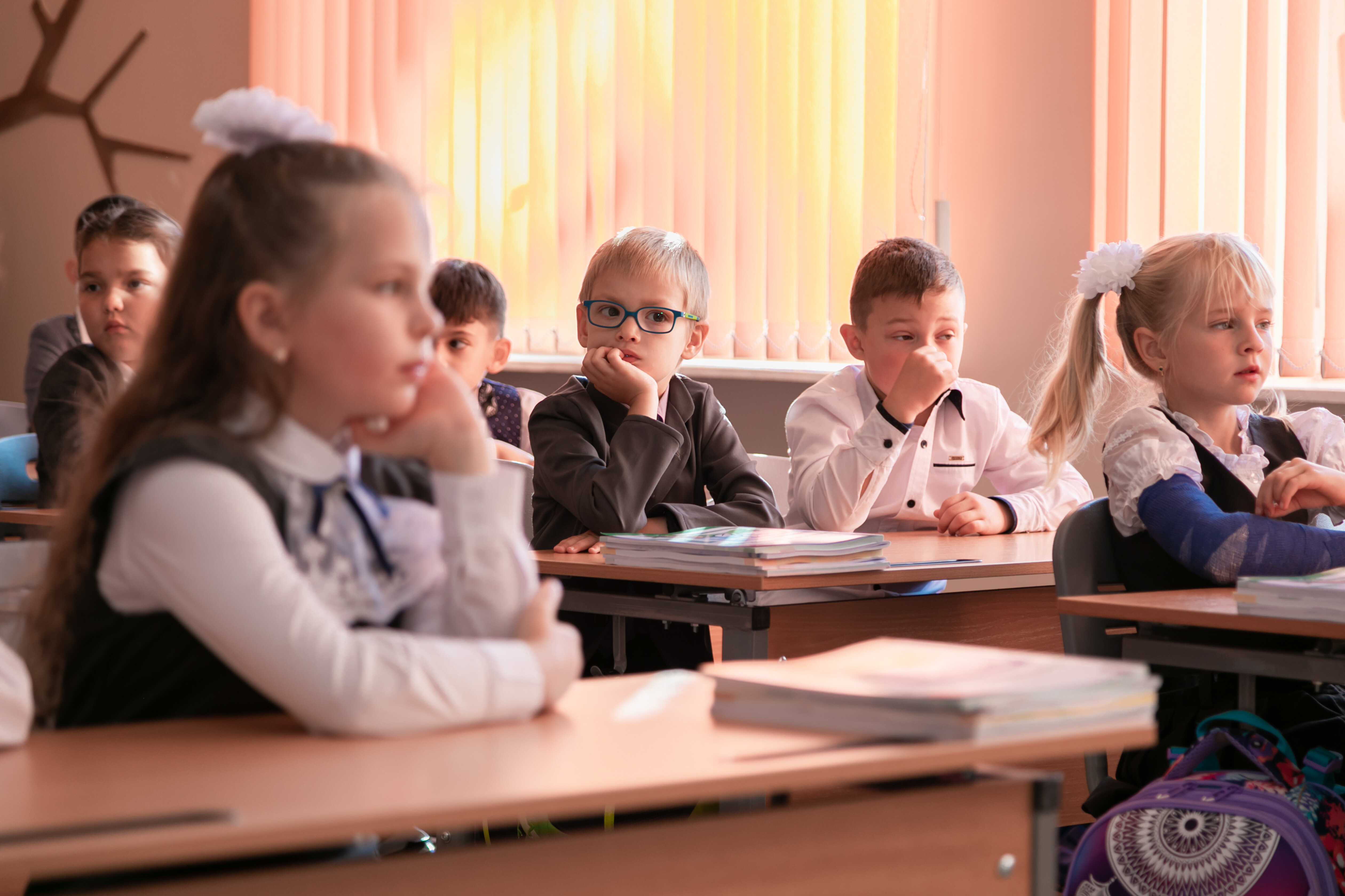 Київські школярі та студенти з понеділка навчатимуться очно