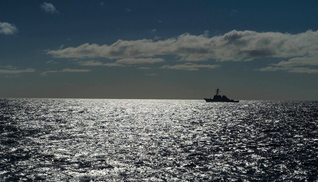 Российские военные выследили американский ракетный эсминец в Черном море