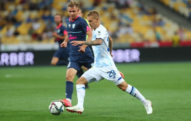 "Динамо" победило в Ужгороде