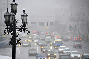 В Україні тепла, але дощова погода, посилення вітру практично на всій території