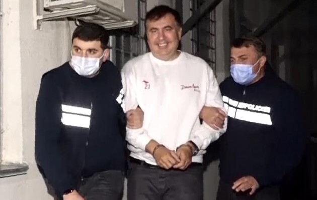 В Тбилиси суд над Саакашвили начался на фоне столкновения активистов и правоохранителей