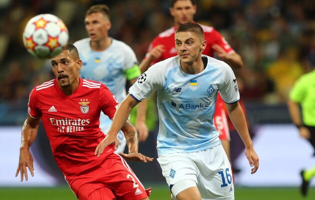 "Динамо" сыграет с "Бенфикой"