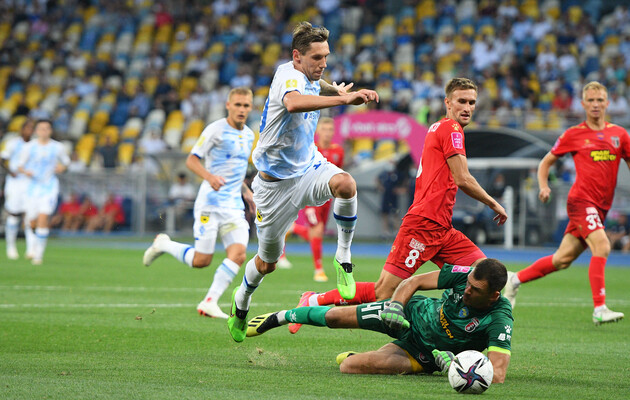 "Динамо" забило "Вересу" три гола