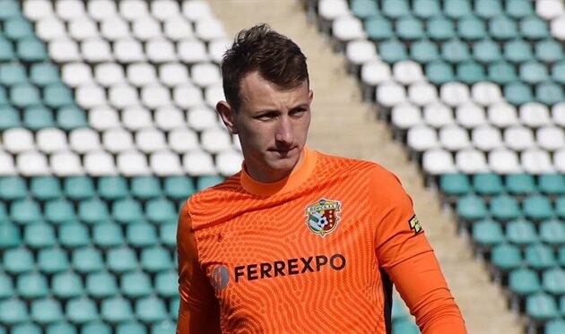 Ризнык отбил очередной удар с точки