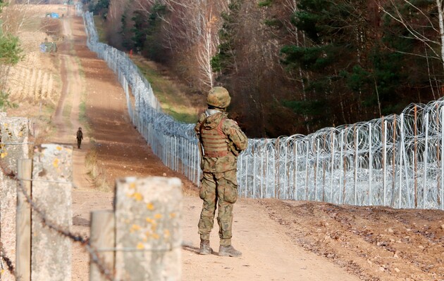 На польско-белорусскую границу прибыли эстонские военные