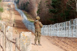 На польсько-білоруський кордон прибули естонські військові