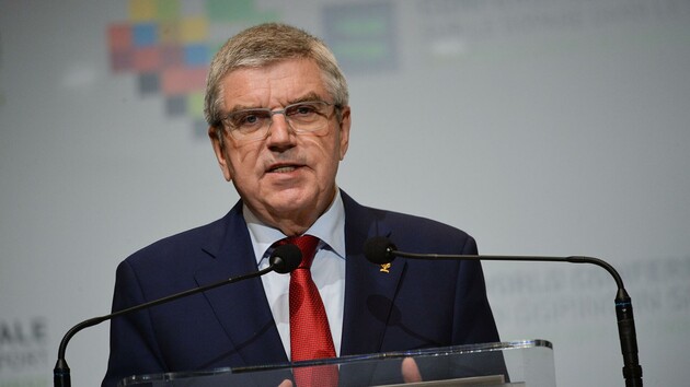 Бах отметил нейтралитет МОК