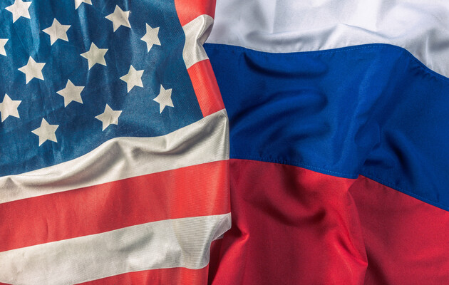 Сполучені Штати опрацьовують повну фінансову ізоляцію РФ у разі вторгнення в Україну