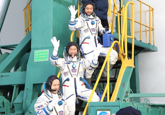 На МКС отправились космические туристы из Японии