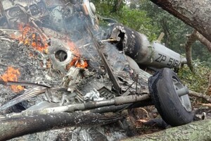 В Індії розбився гелікоптер із начальником Штабу оборони країни – відео