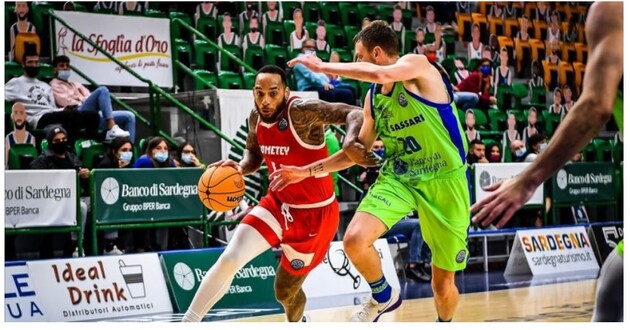 "Прометей" вийшов із групи