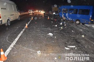 В Тернопольской области столкнулись микроавтобус и автомобиль, есть погибшие и раненые