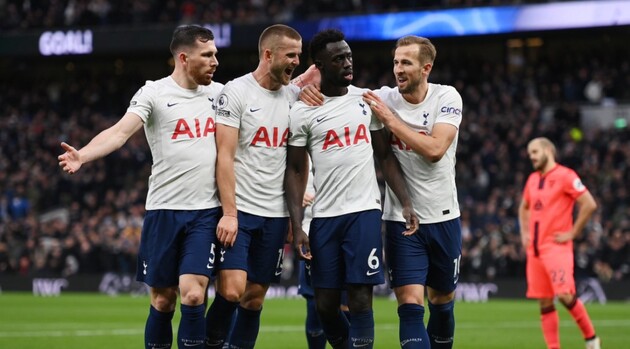 "Тоттенхэм" ушел на изоляцию