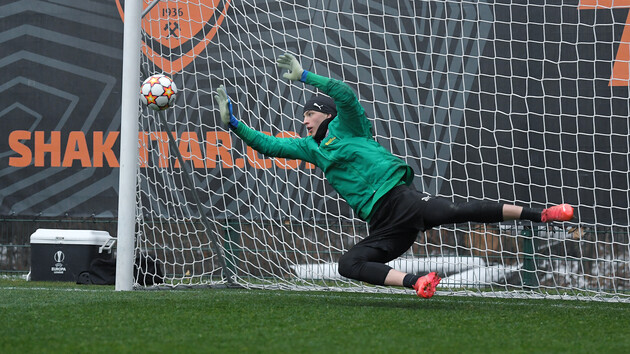 Трубін є основним голкіпером "Шахтаря"