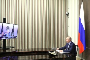 Путін хоче знову поспілкуватися з Байденом щодо України