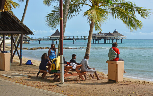 Новая Каледония остается в составе Франции после референдума о независимости