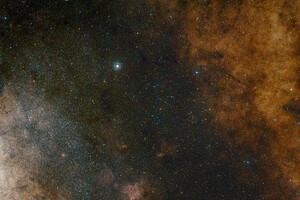 Астрономы получили самые дательные снимки окрестностей черной дыры в центре Млечного Пути