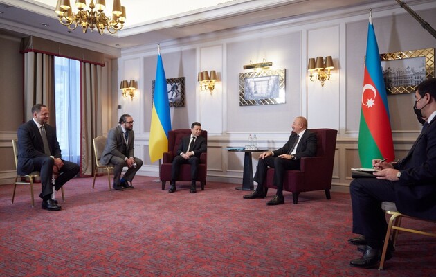 Зеленський запропонував Алієву провести в Києві саміт лідерів України, Азербайджану та Туреччини