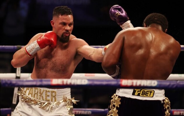 Паркер повторно переміг Чісору