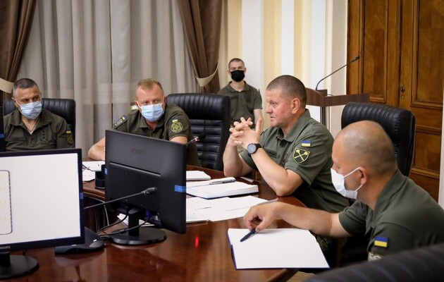 Главнокомандующий ВСУ: «Примерно 52 батальонных  тактических  групп России осуществляют движение вдоль границы с Украиной»