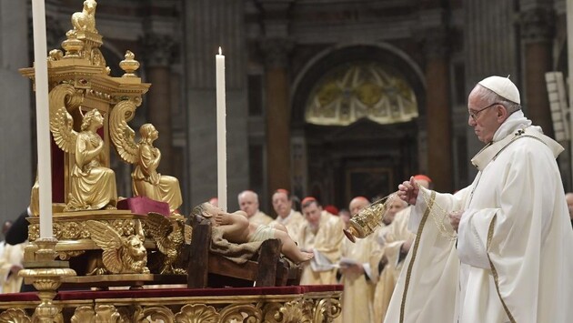 Папа Римський під час різдвяної молитви згадав про Україну