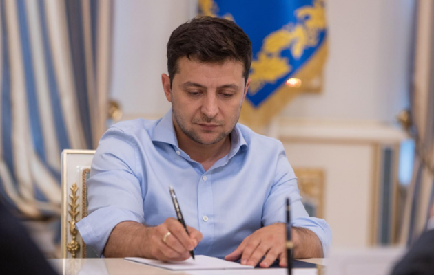 Зеленський затвердив санкції проти чергових медіа-ресурсів, пов'язаних з Медведчуком