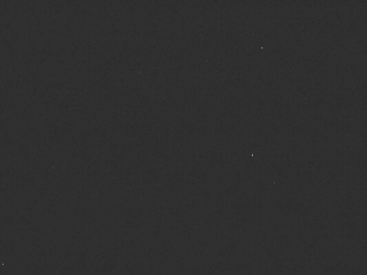 На перший знімок апарату DART потрапили десятки зірок